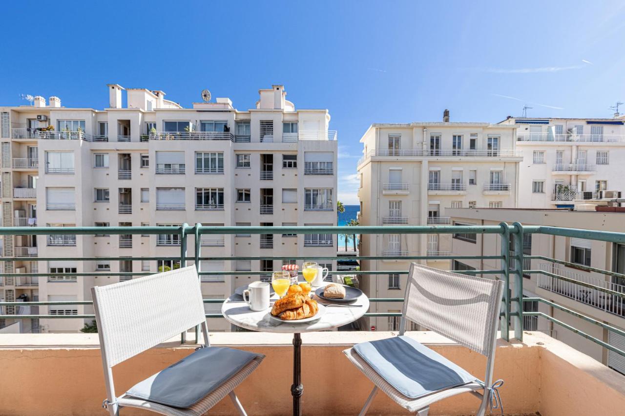 The Place To Be In Nice Bagian luar foto