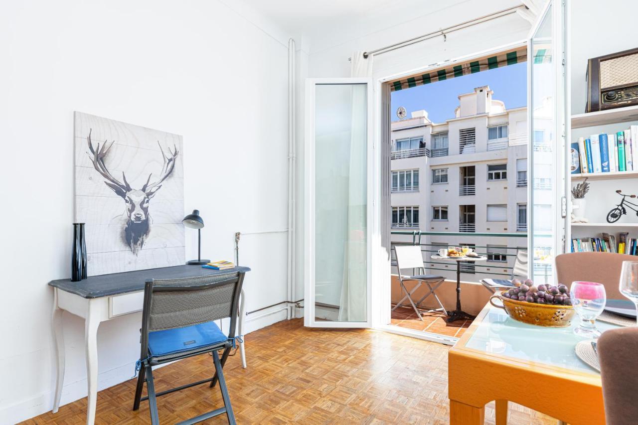 The Place To Be In Nice Bagian luar foto
